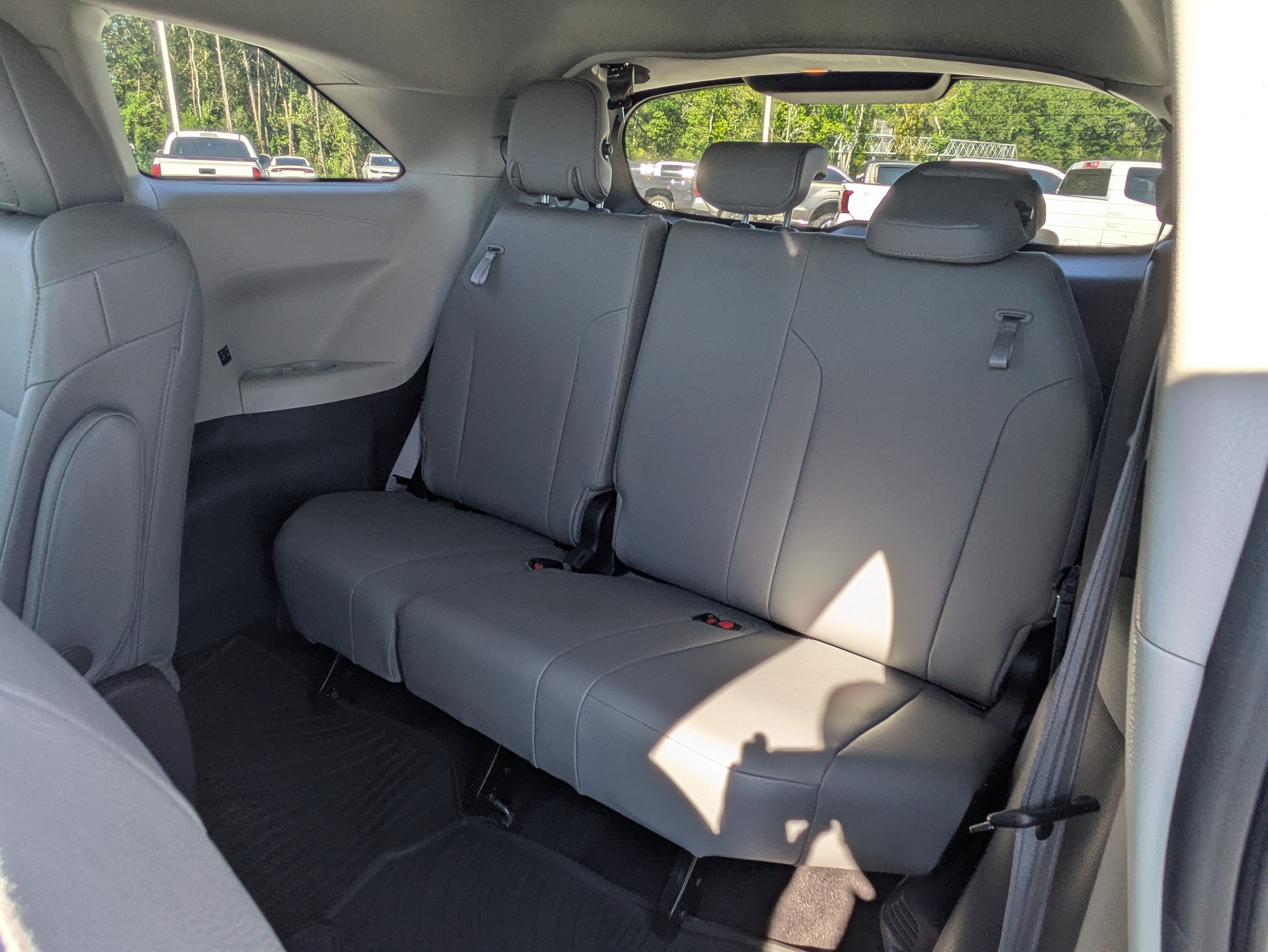 Certified 2021 Toyota Sienna XLE FWD image 15