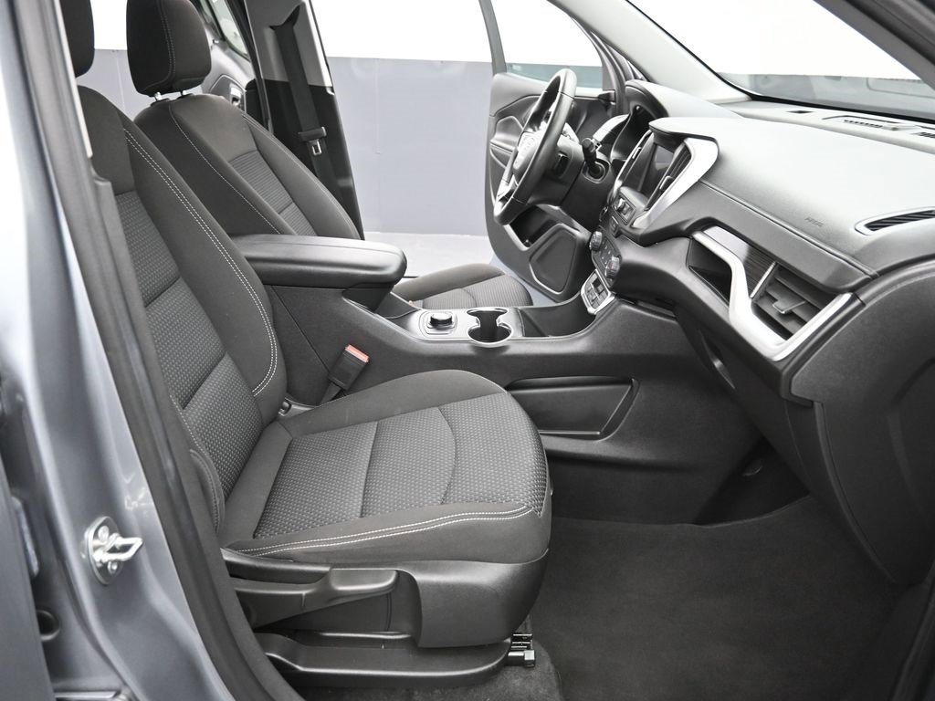 Used 2024 GMC Terrain SLE image 14