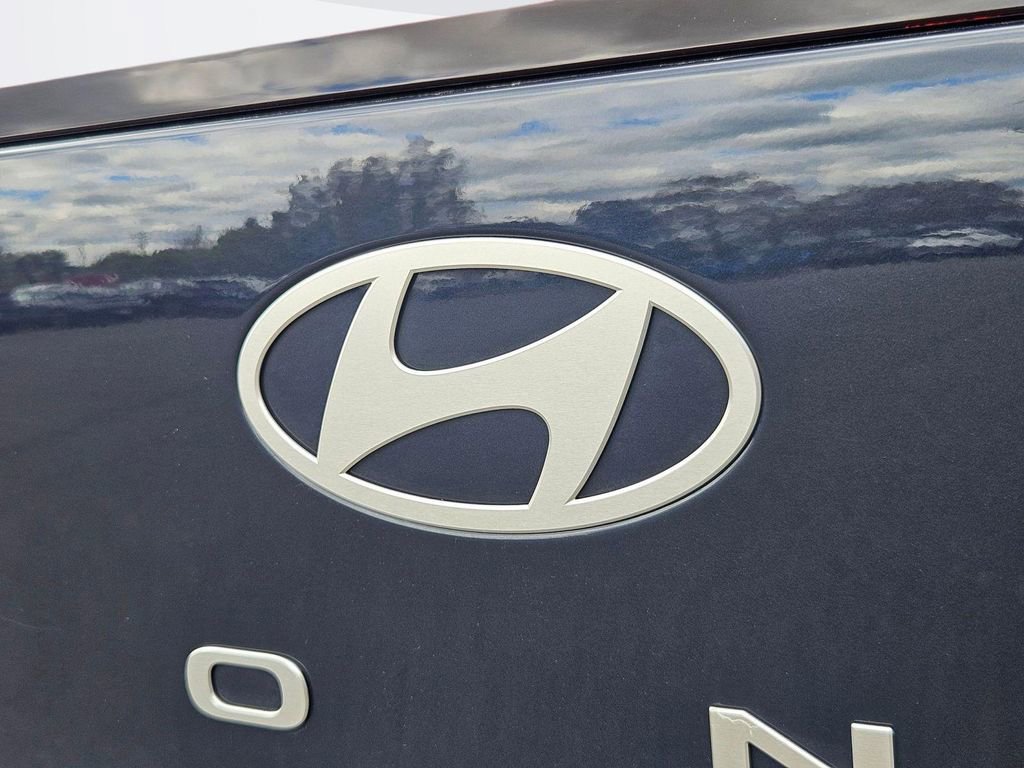 Certified 2025 Hyundai Kona SEL AWD/4WD image 24