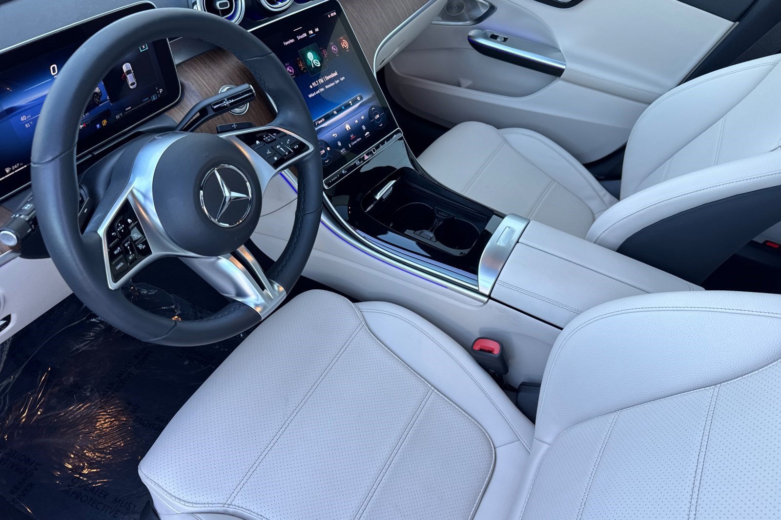 Certified 2023 Mercedes-Benz C 300 Sedan image 4