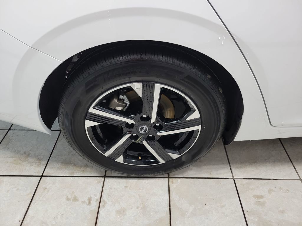 Used 2025 Nissan Sentra SV image 45