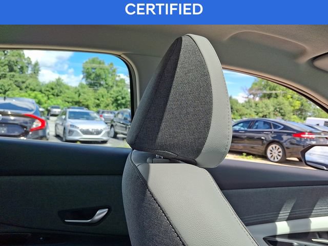 Certified 2024 Hyundai Elantra Limited FWD image 13