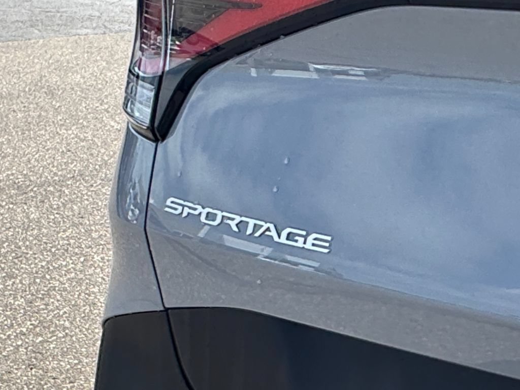 Used 2023 Kia Sportage X-Line AWD/4WD image 37