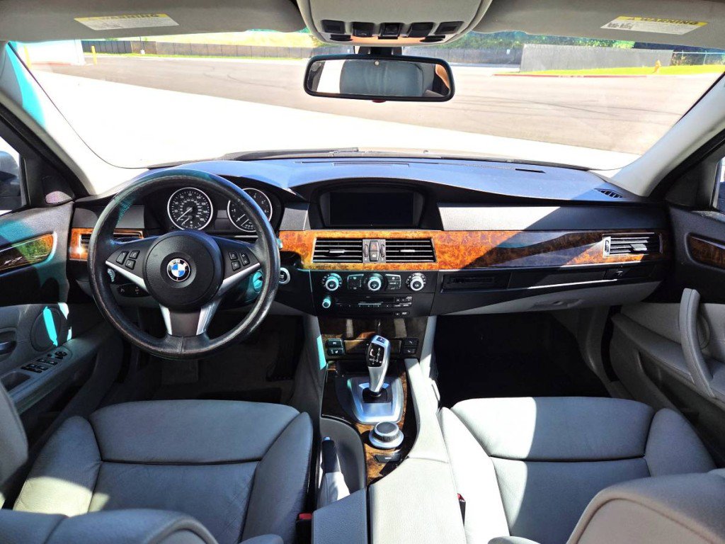 Used 2008 BMW 550i Sedan RWD image 18
