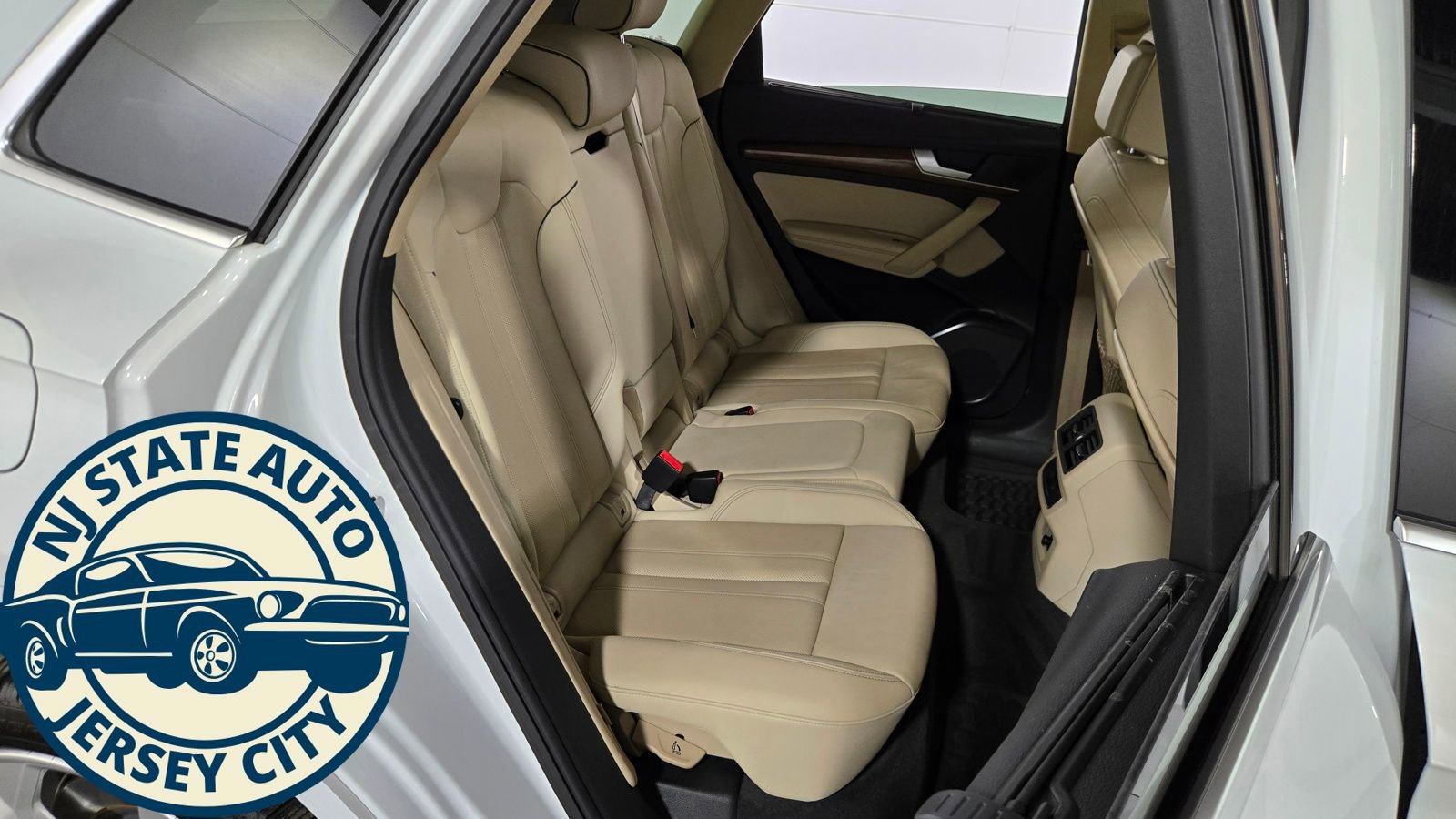 Used 2021 Audi Q5 2.0T Premium Plus w/ Premium Plus Package image 31