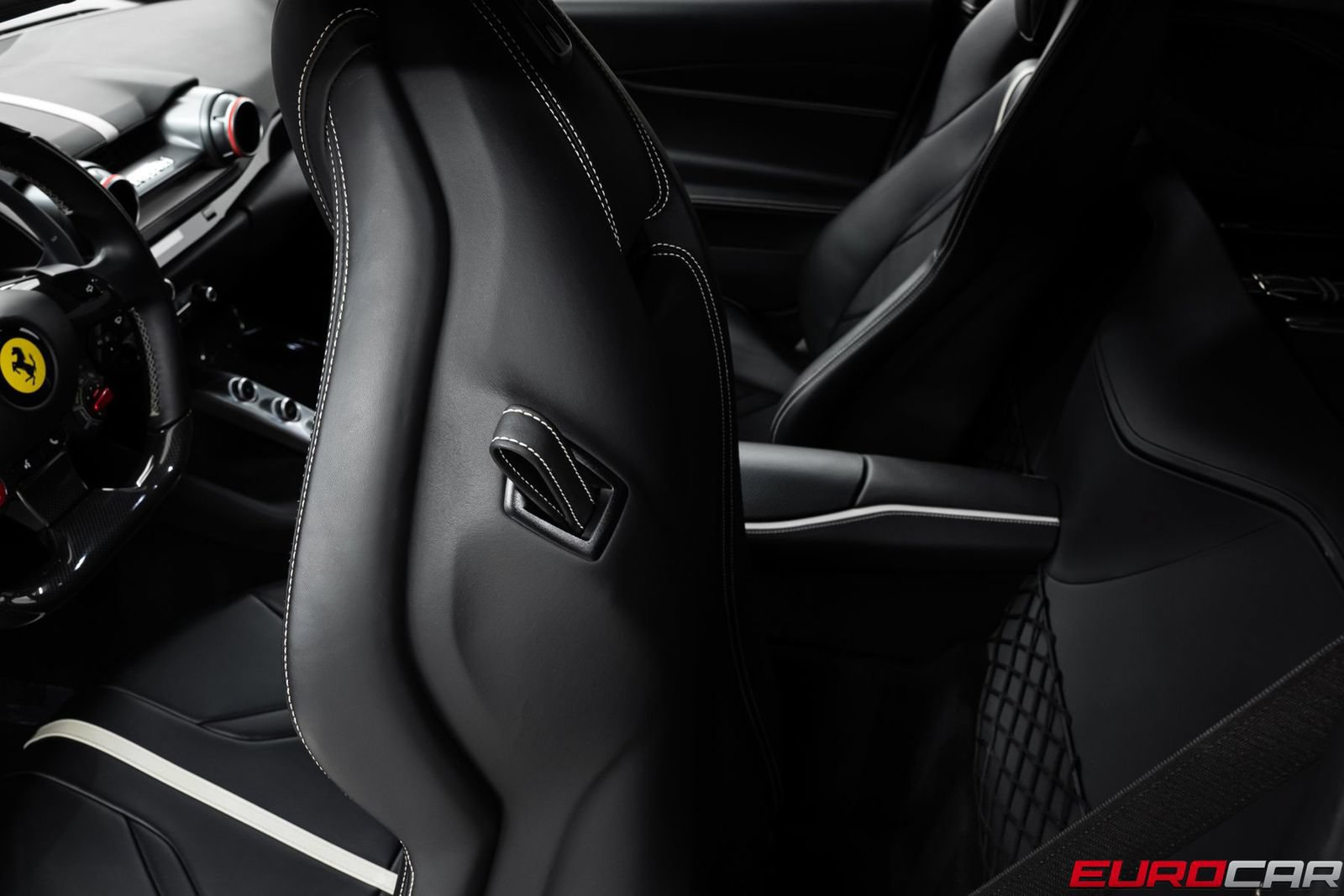 Used 2020 Ferrari 812 Superfast RWD image 39