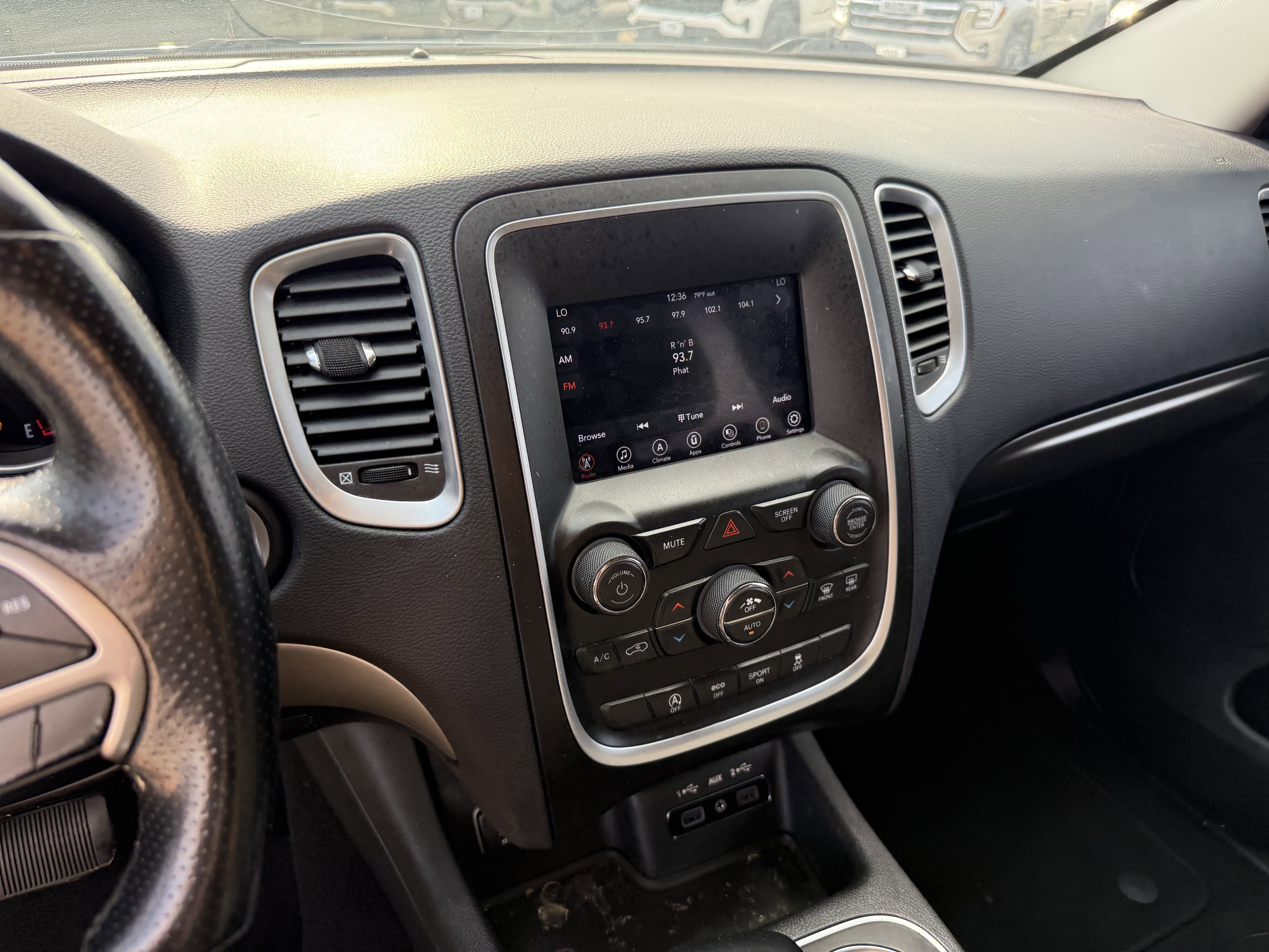 Used 2020 Dodge Durango SXT w/ 3rd Row Seating Group image 18