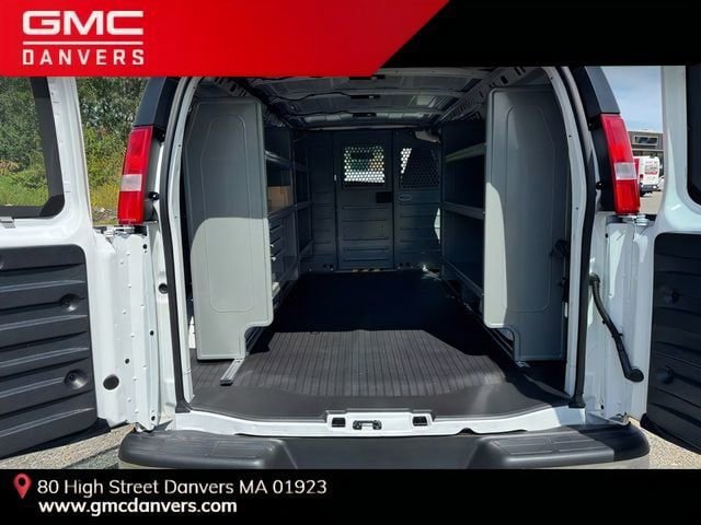 New 2025 GMC Savana 2500 w/ Driver Convenience Package RWD image 6