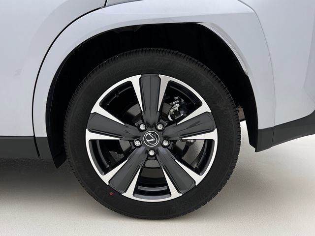 Used 2025 Lexus UX 300h AWD w/ Accessory Package (Z1) image 27