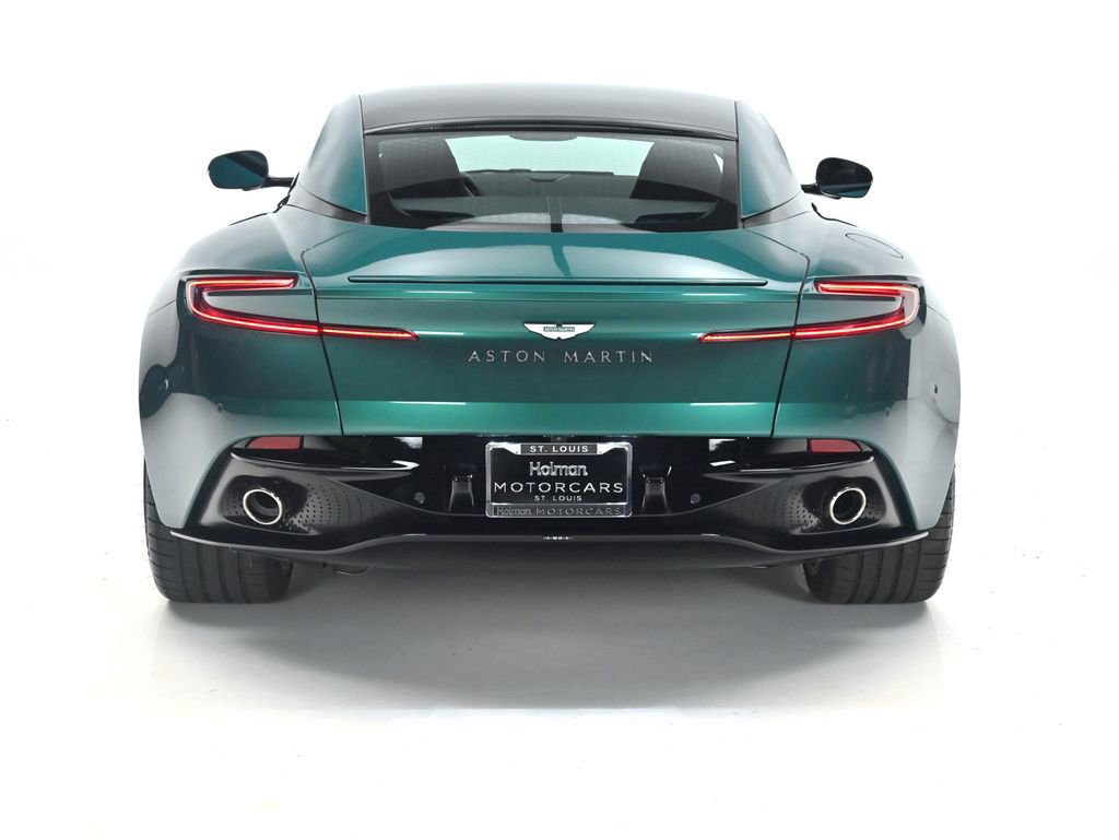 Used 2024 Aston Martin DB12 Coupe image 5