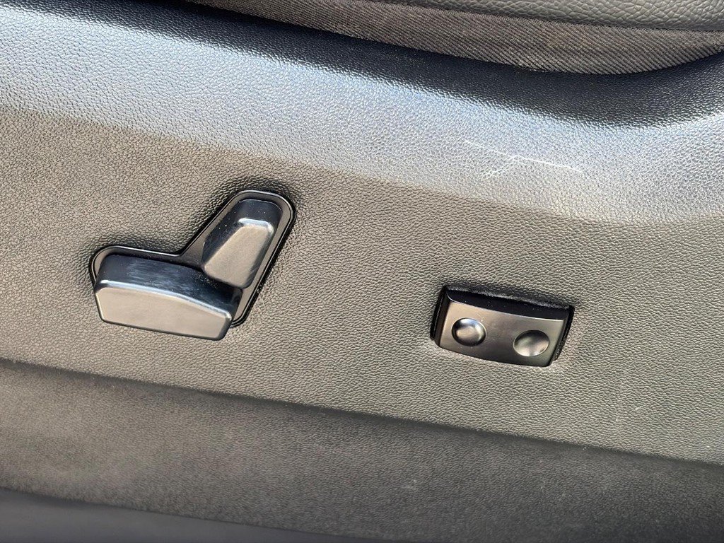 Used 2017 Dodge Grand Caravan GT FWD image 20