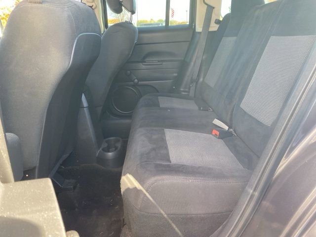 Used 2015 Jeep Patriot Sport image 19