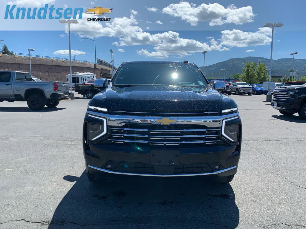 New 2026 Chevrolet Suburban Premier AWD/4WD image 2