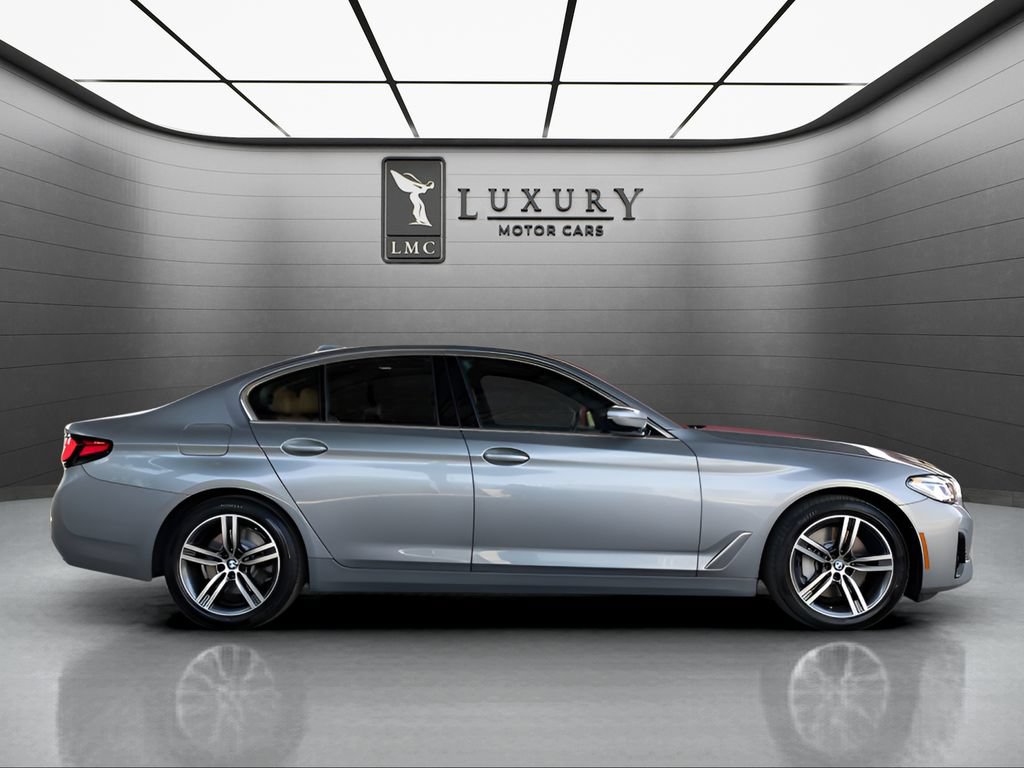 Used 2023 BMW 530i xDrive w/ Premium Package AWD/4WD image 9