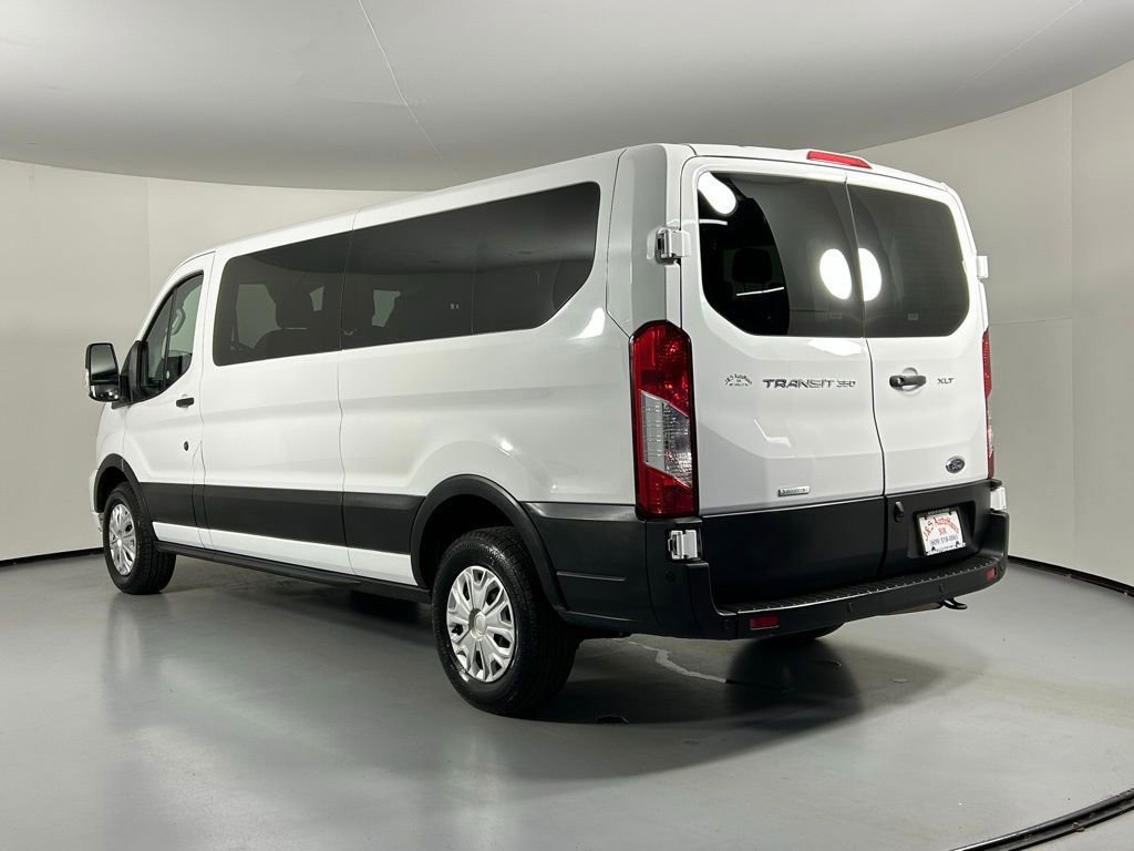 Used 2023 Ford Transit 350 XLT RWD image 3