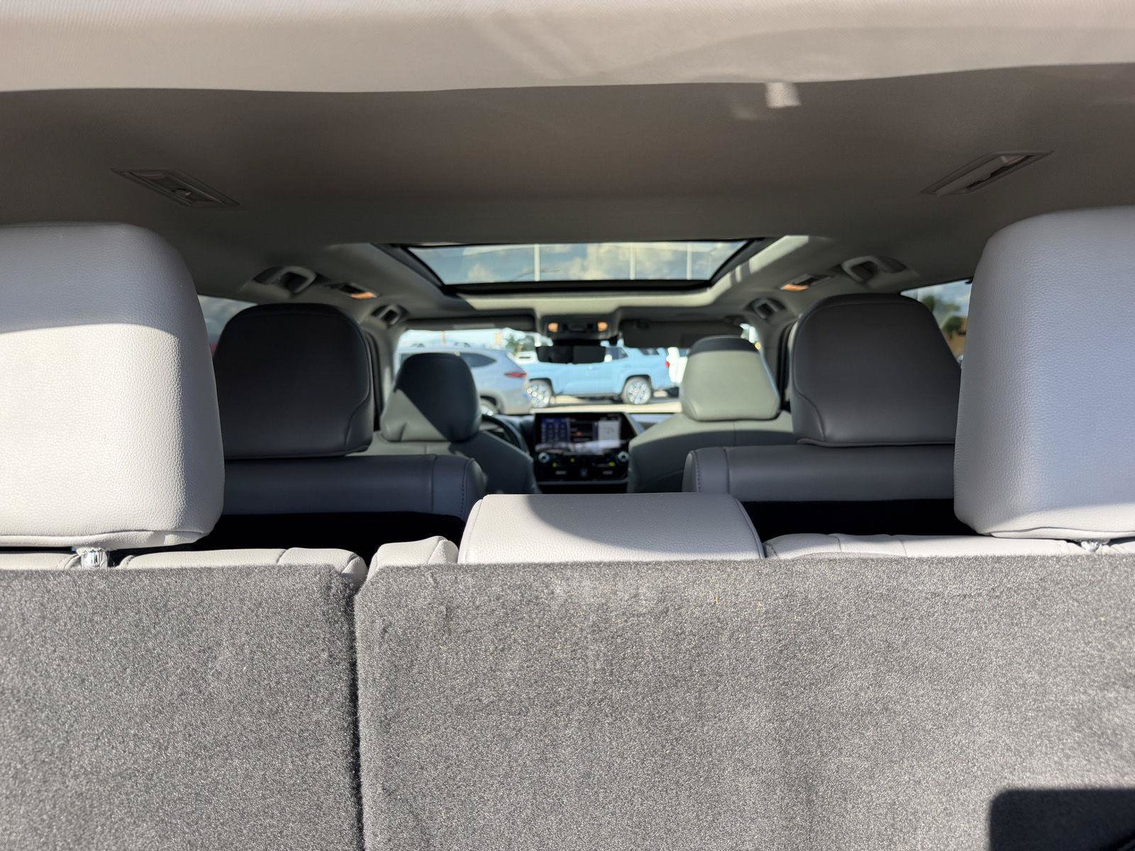 Used 2021 Toyota Highlander Platinum FWD image 21