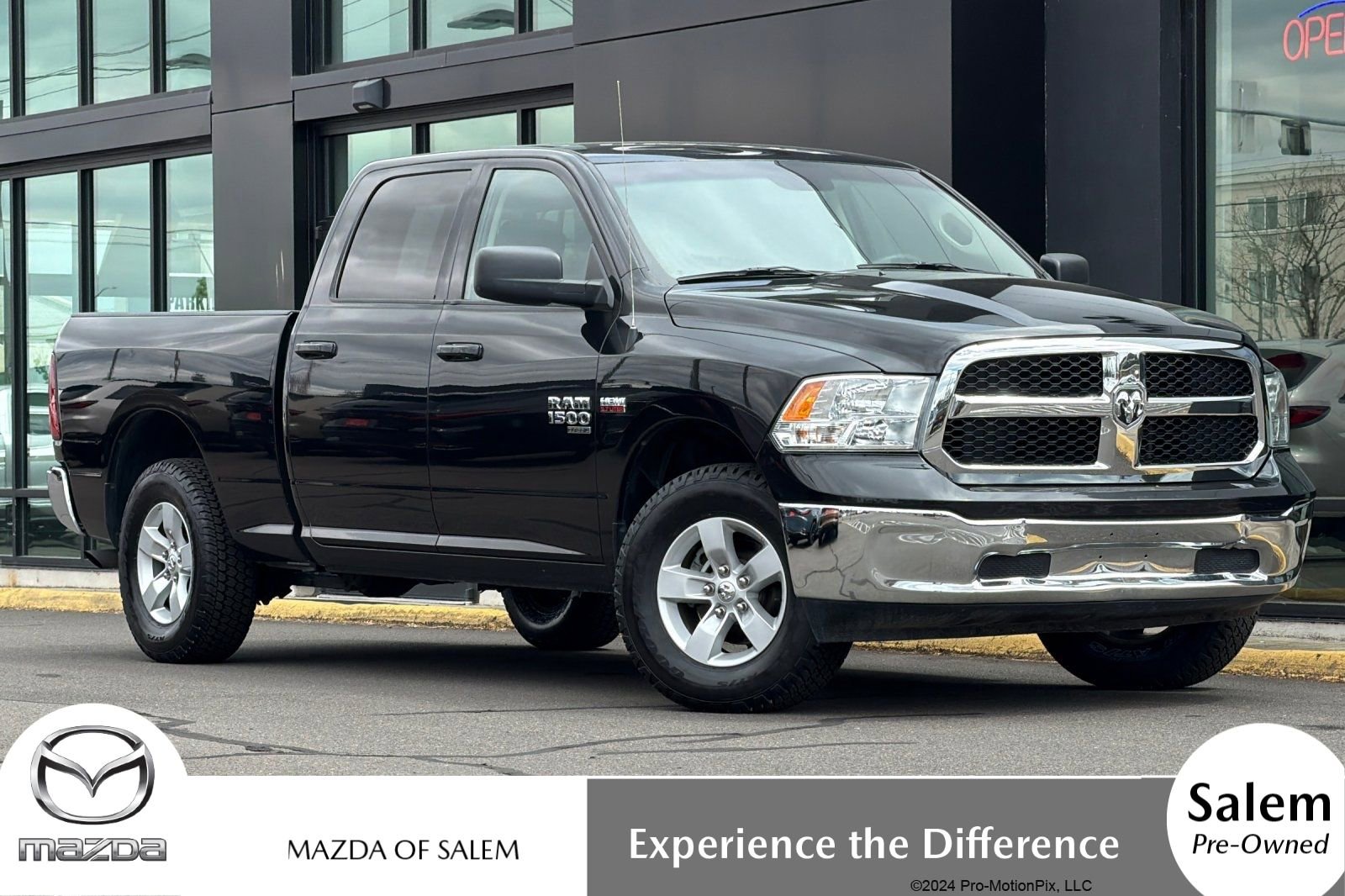 Used 2020 RAM 1500 Classic SLT AWD/4WD image 1