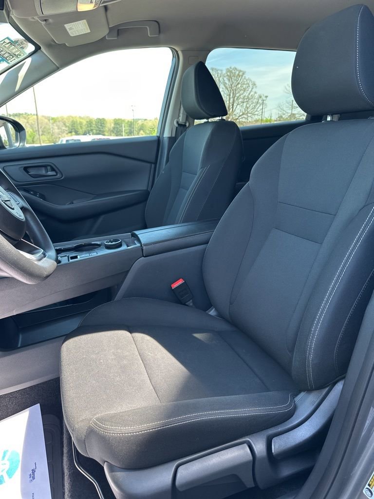 Used 2024 Nissan Rogue S AWD/4WD image 11