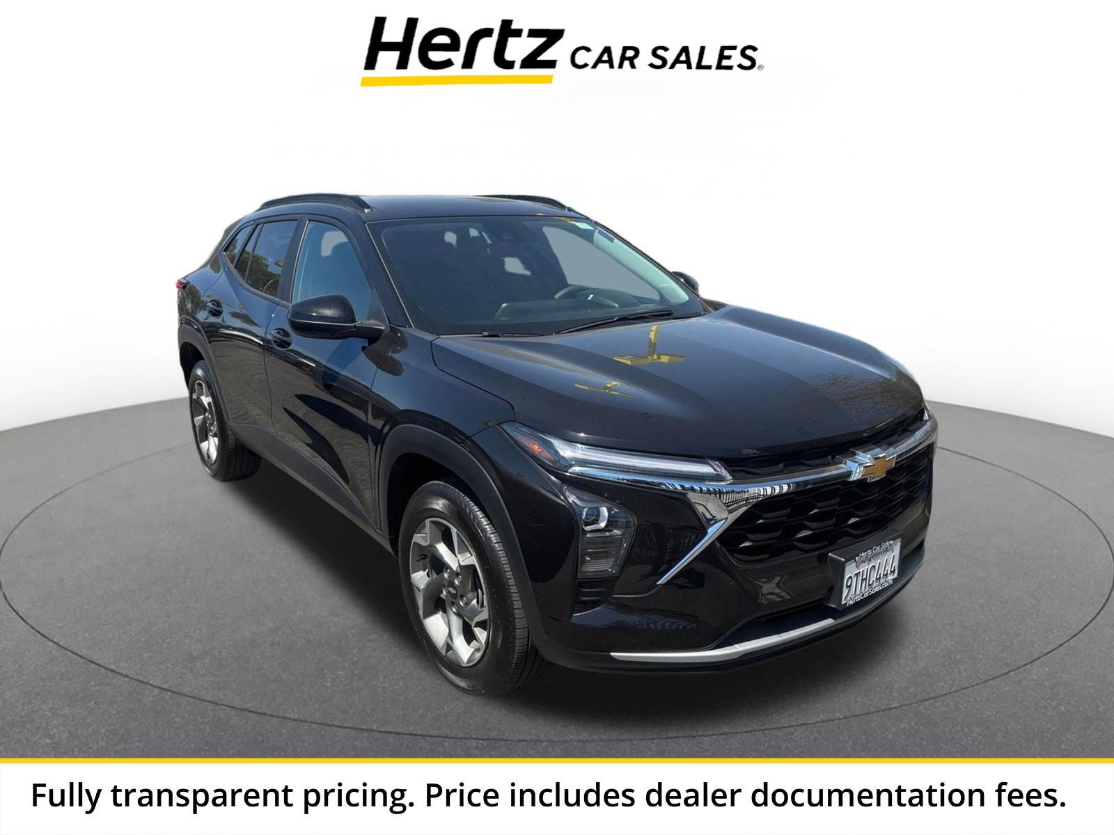 Used 2025 Chevrolet Trax LT FWD image 1
