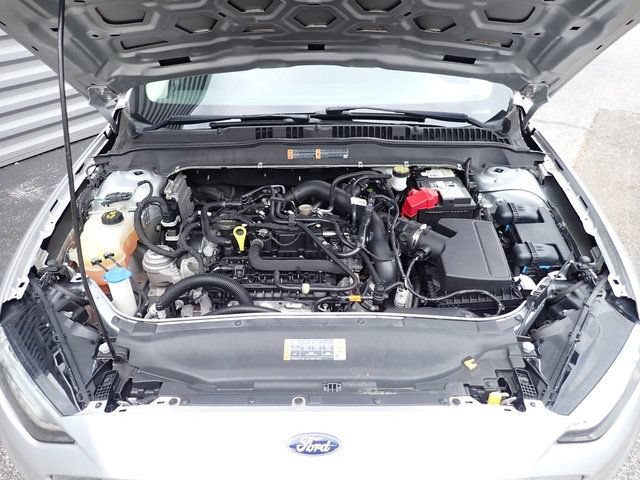 Used 2019 Ford Fusion SE FWD image 15