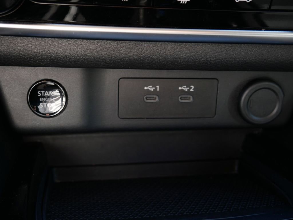 Used 2024 Nissan Rogue S image 25