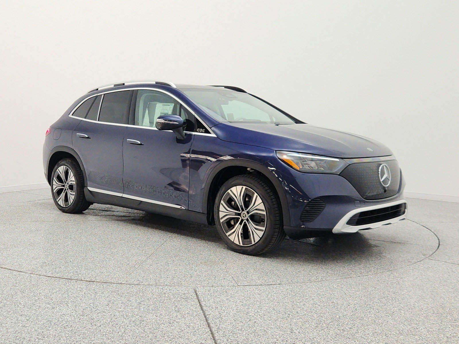 New 2026 Mercedes-Benz EQE 320 4MATIC SUV image 3