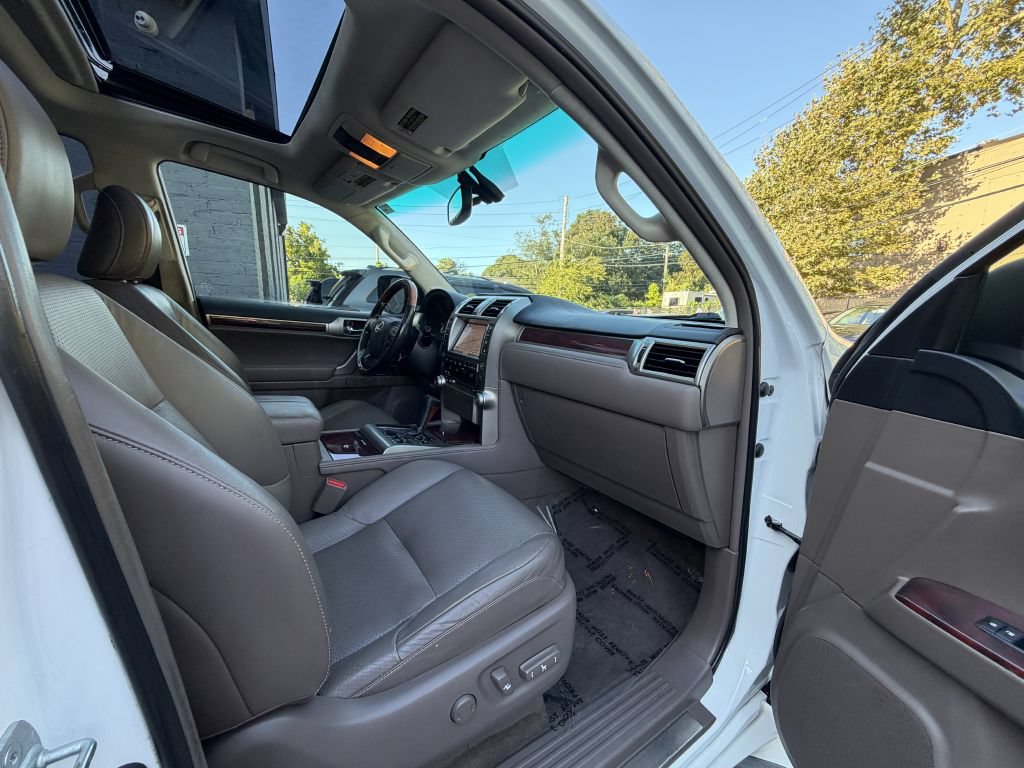 Used 2012 Lexus GX 460 Premium AWD/4WD image 20