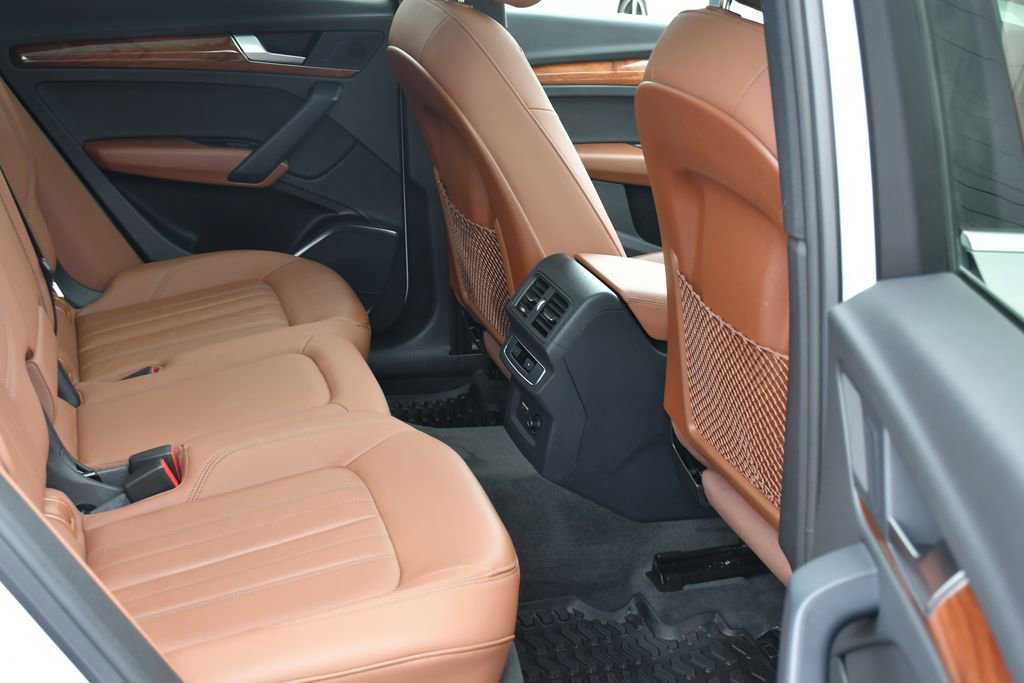 Certified 2023 Audi Q5 2.0T Premium w/ Convenience Package AWD/4WD image 30