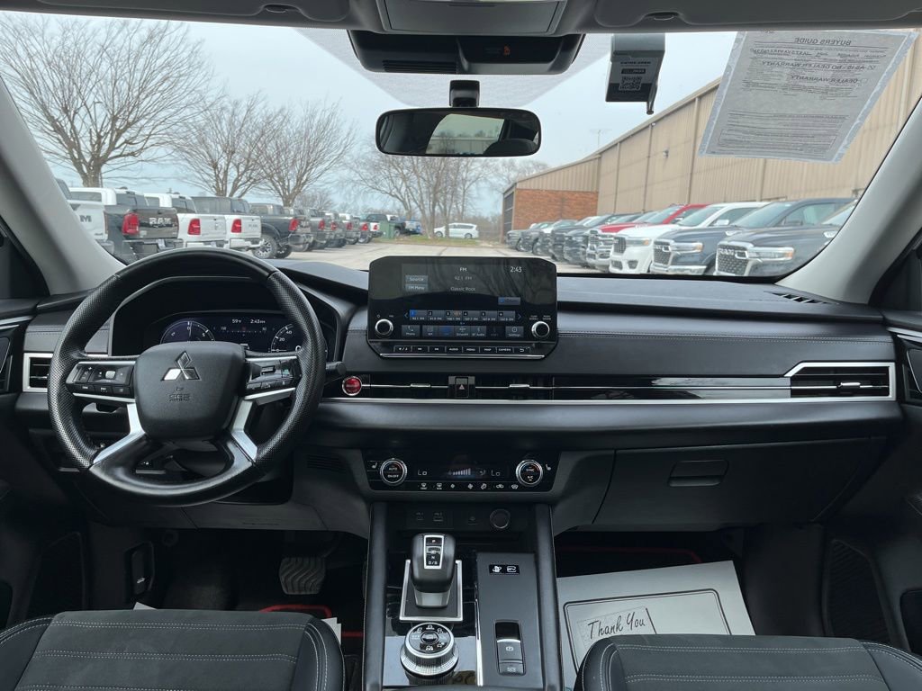 Used 2024 Mitsubishi Outlander Ralliart AWD/4WD image 27