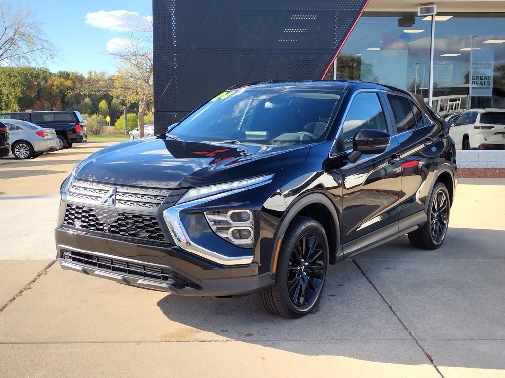 Used 2024 Mitsubishi Eclipse Cross LE