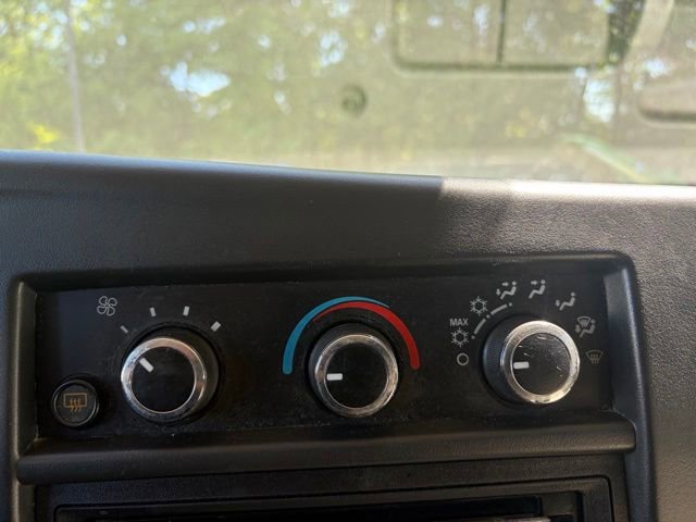 Used 2016 Chevrolet Express 3500 LT w/ LT Preferred Equipment Group RWD image 10