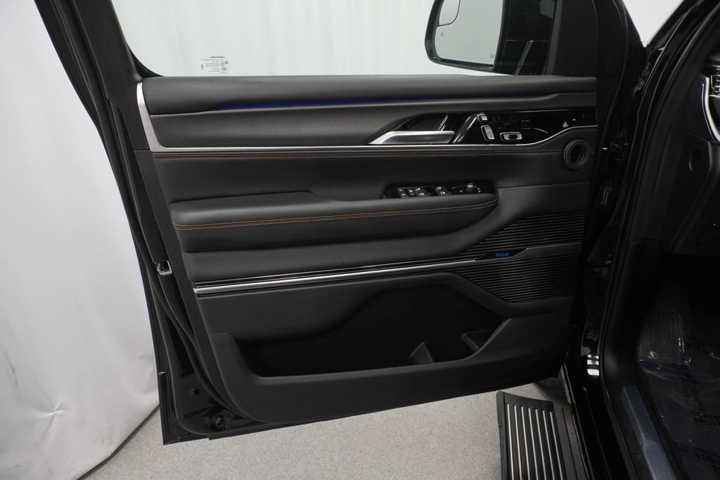 Certified 2025 Jeep Grand Wagoneer Series III w/ Quick Order Packagew 28T image 43