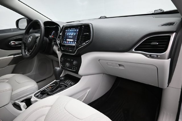 Used 2021 Jeep Cherokee Limited AWD/4WD image 27