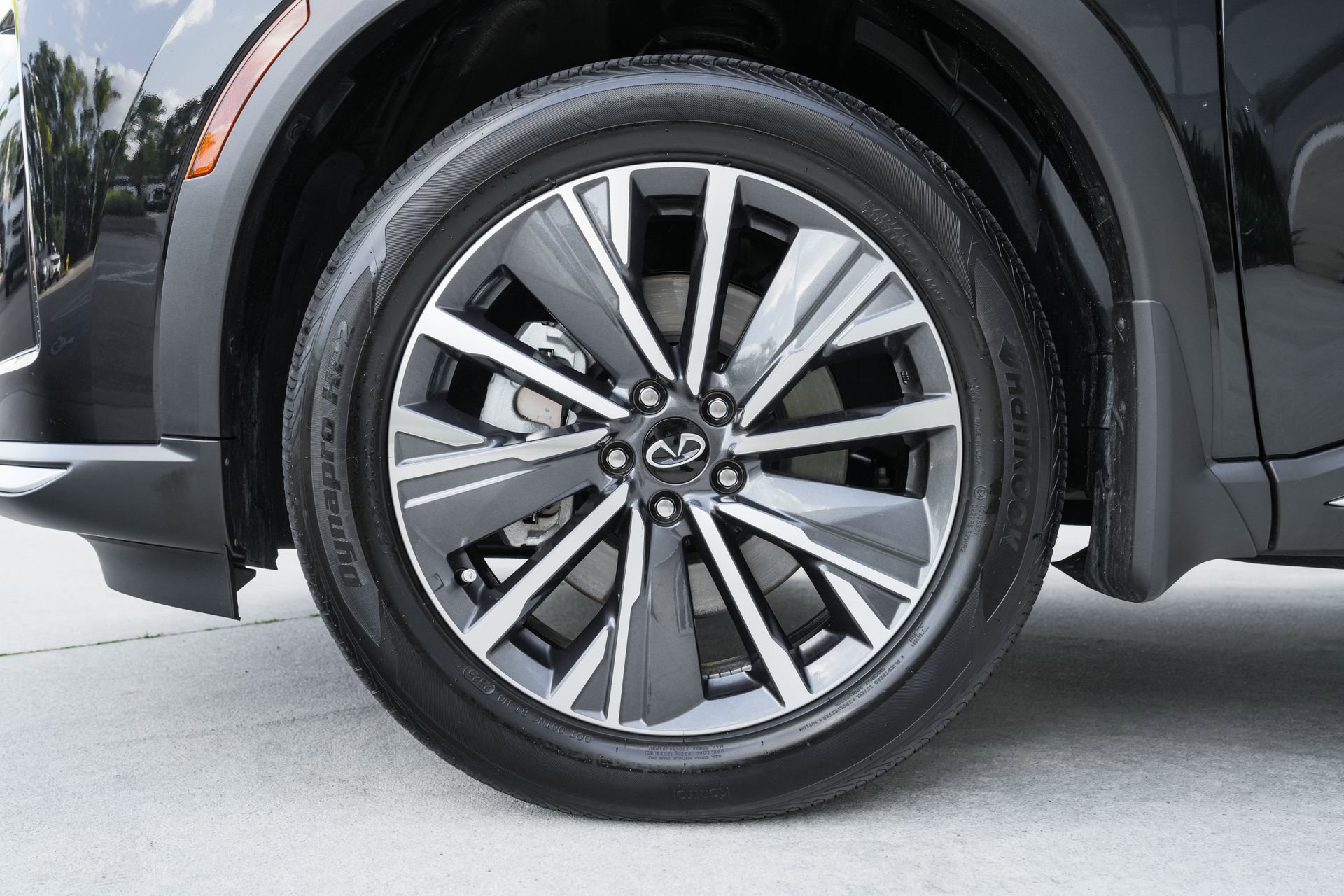 Certified 2026 INFINITI QX60 Luxe w/ Cargo Package FWD image 29