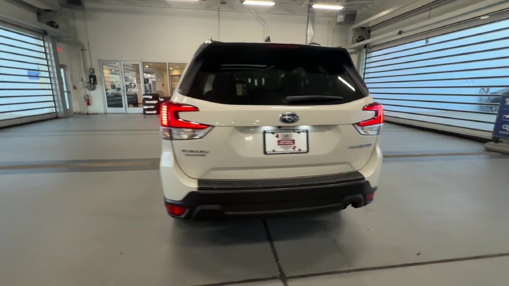 Certified 2024 Subaru Forester Premium AWD/4WD image 10