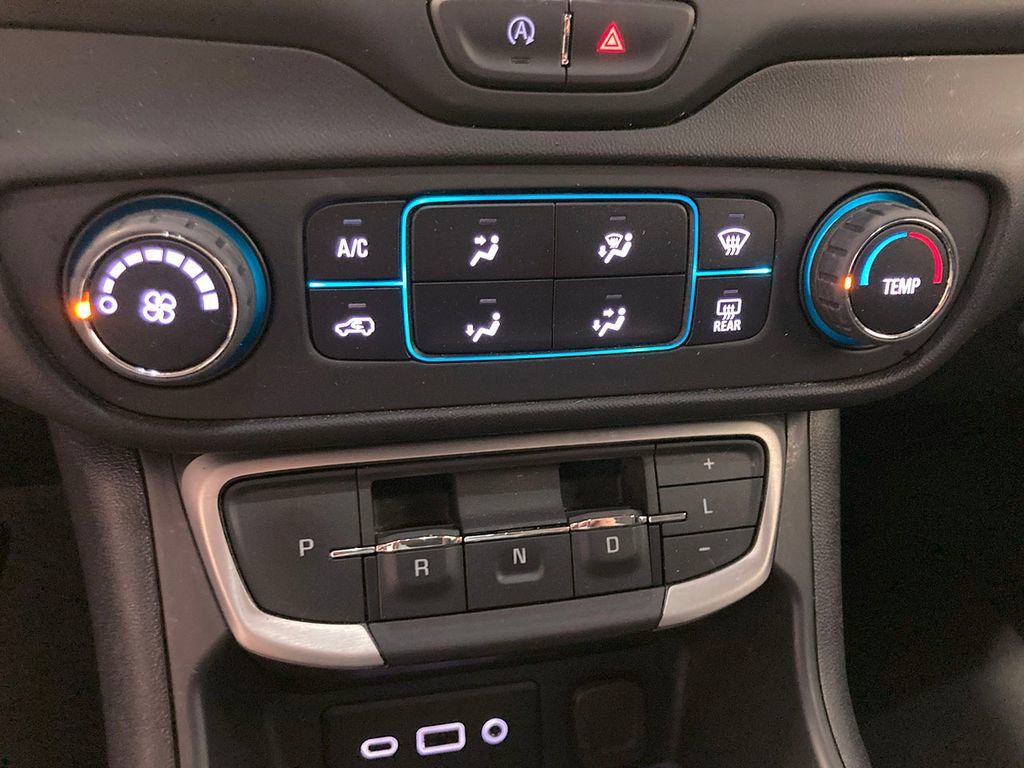 Used 2022 GMC Terrain SLE image 33