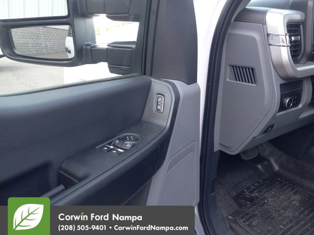 New 2025 Ford F550 4x4 Regular Cab Super Duty image 13