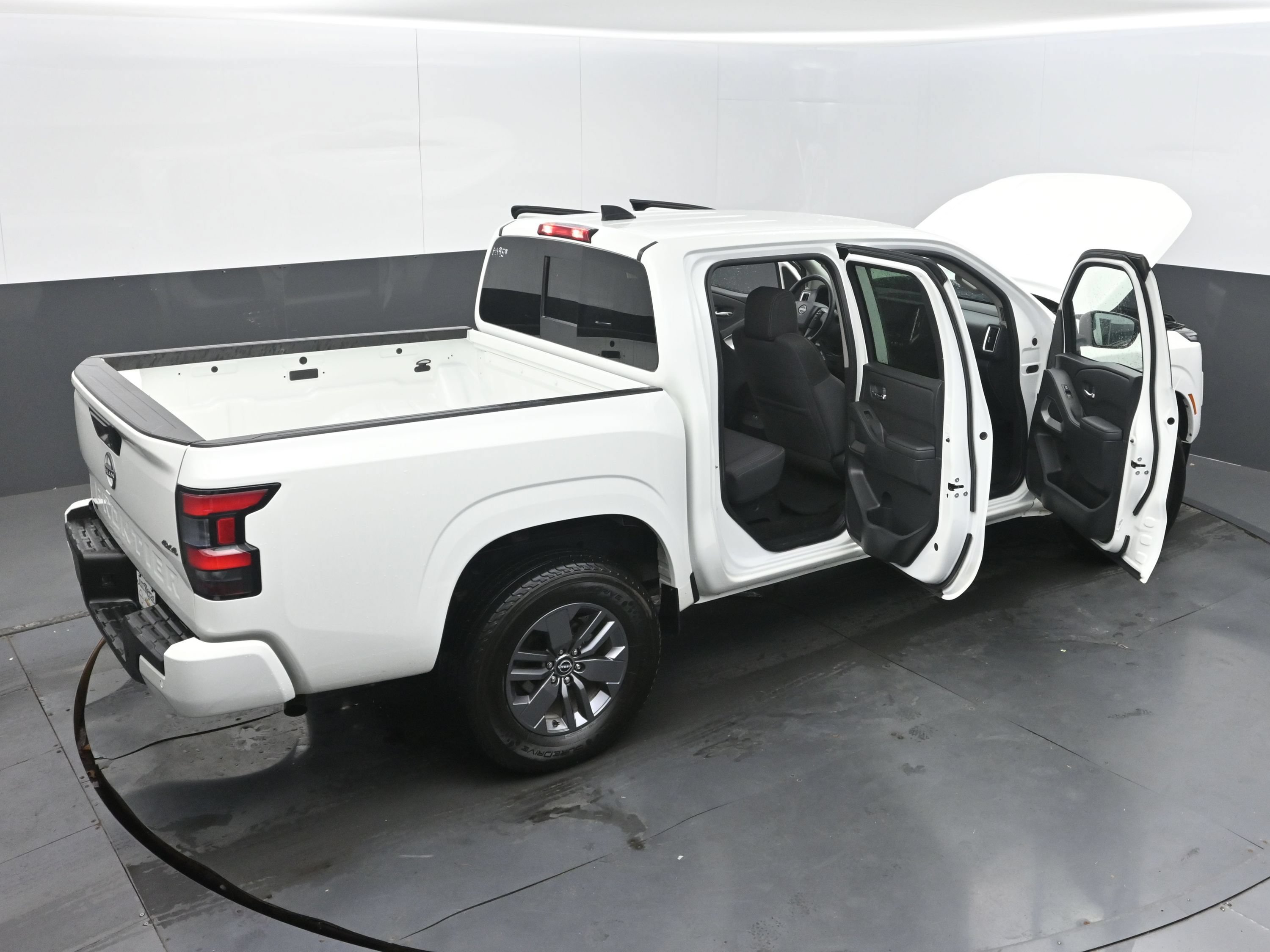 Used 2026 Nissan Frontier SV AWD/4WD image 41
