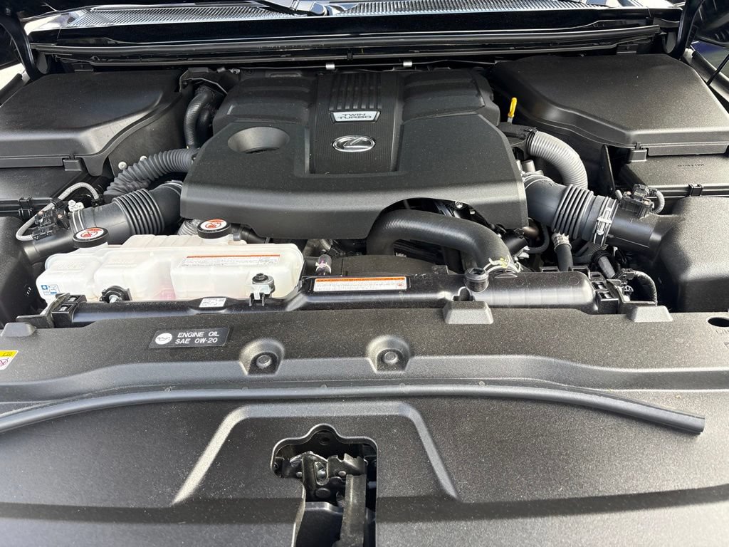 Certified 2025 Lexus GX 550 w/ Accessory Package (2T) AWD/4WD image 10