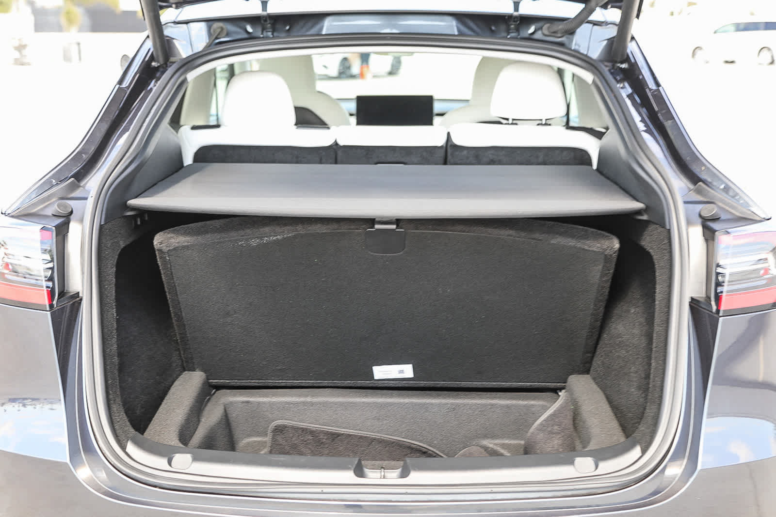 Used 2025 Tesla Model Y Performance AWD/4WD image 24