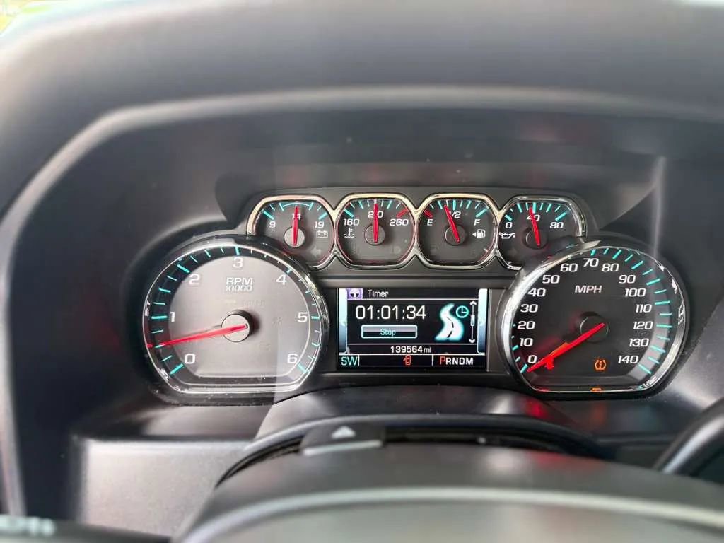 Used 2015 Chevrolet Silverado 1500 LT w/ LT Convenience Package AWD/4WD image 13