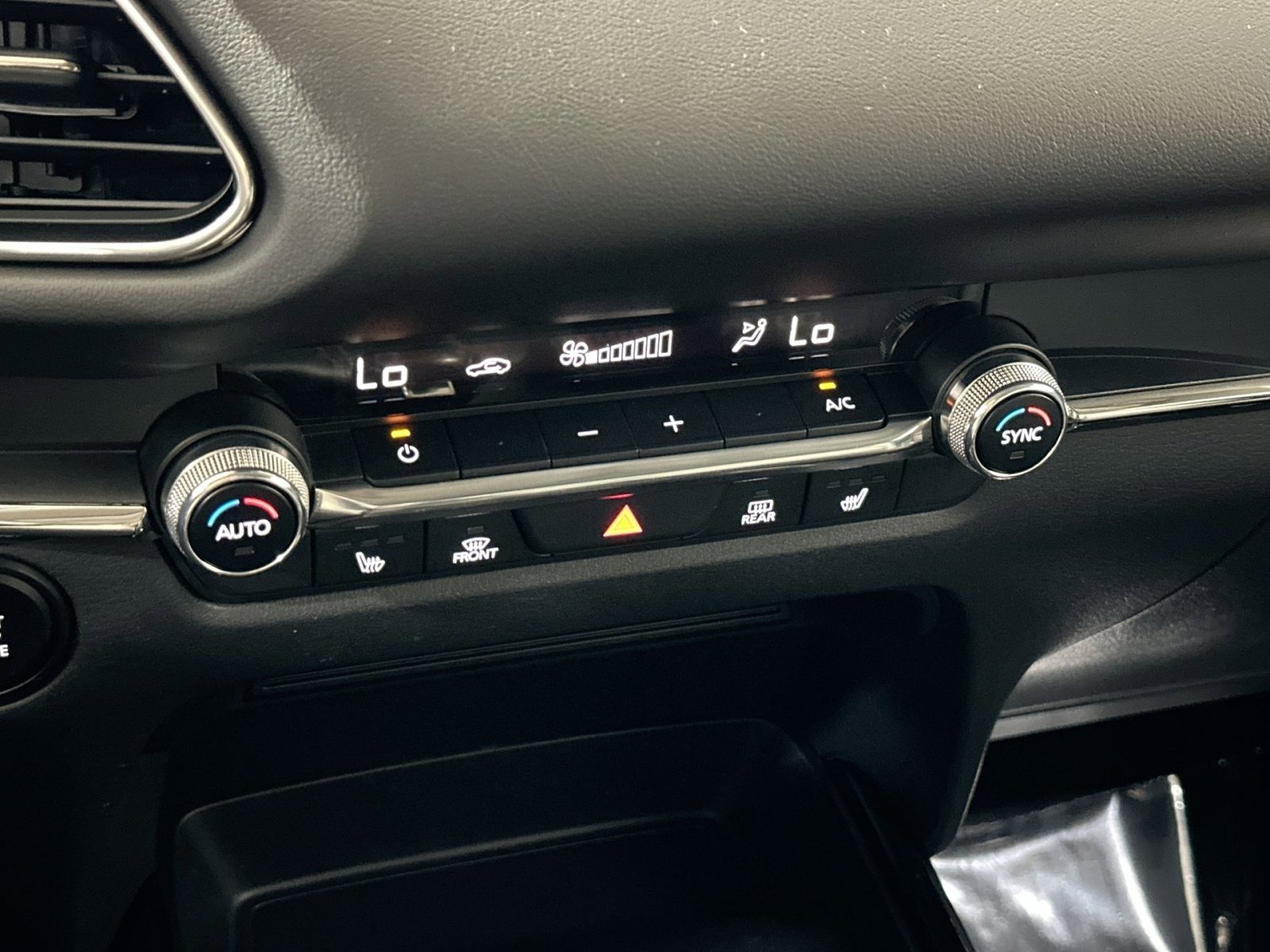 Used 2023 MAZDA CX-30 AWD 2.5 S w/ Preferred Package image 24