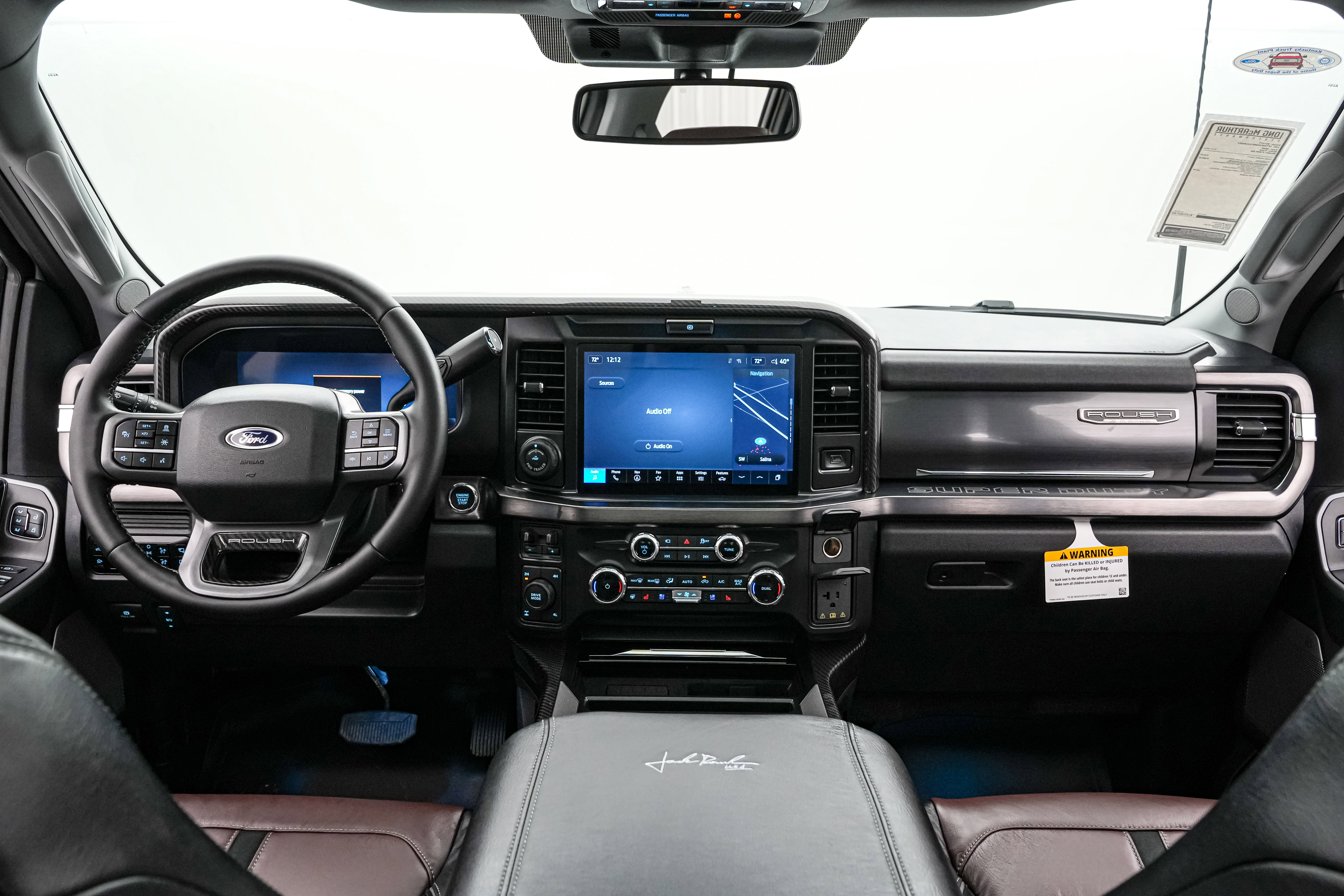 New 2026 Ford F250 Lariat w/ Black Appearance Package image 28