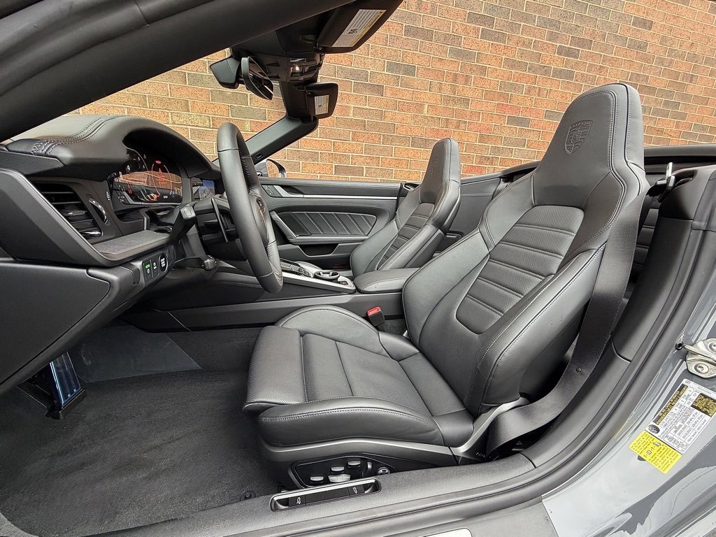 New 2026 Porsche 911 Carrera 4S image 5