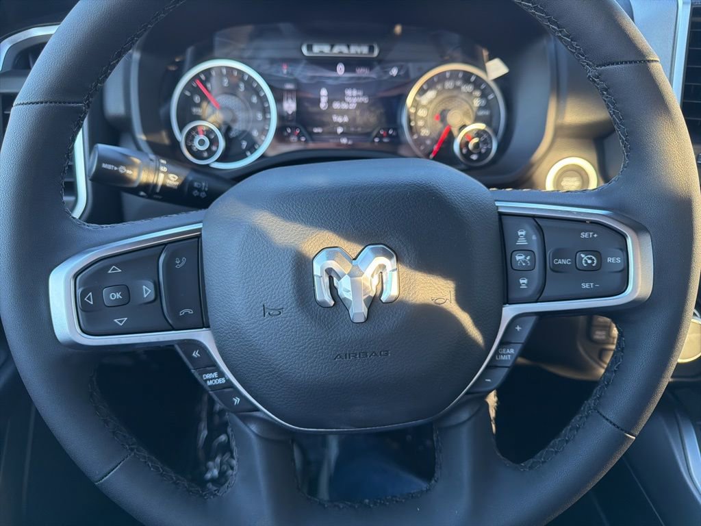 New 2026 RAM 1500 4x4 Crew Cab image 17