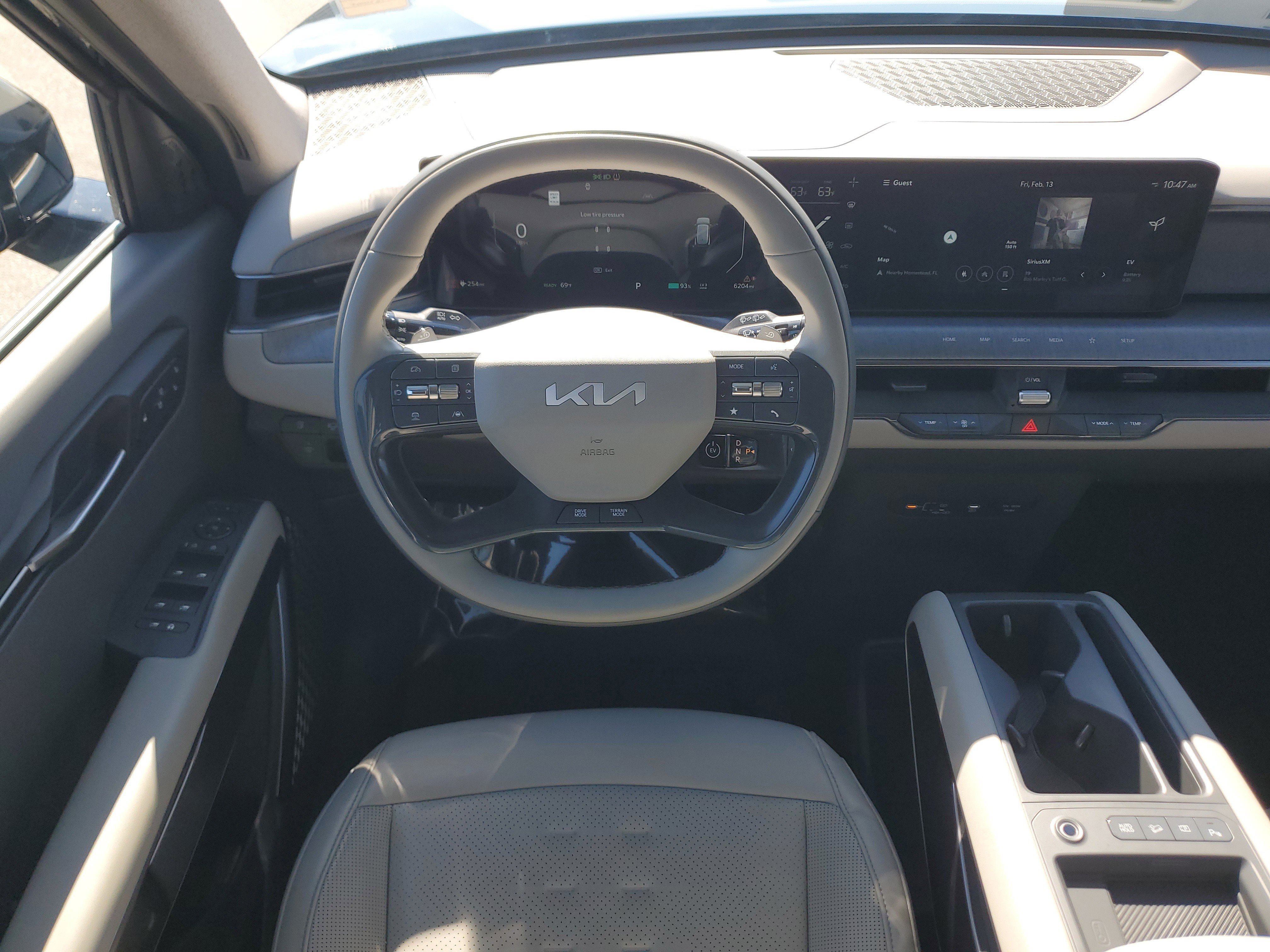 Used 2026 Kia EV9 Wind image 22