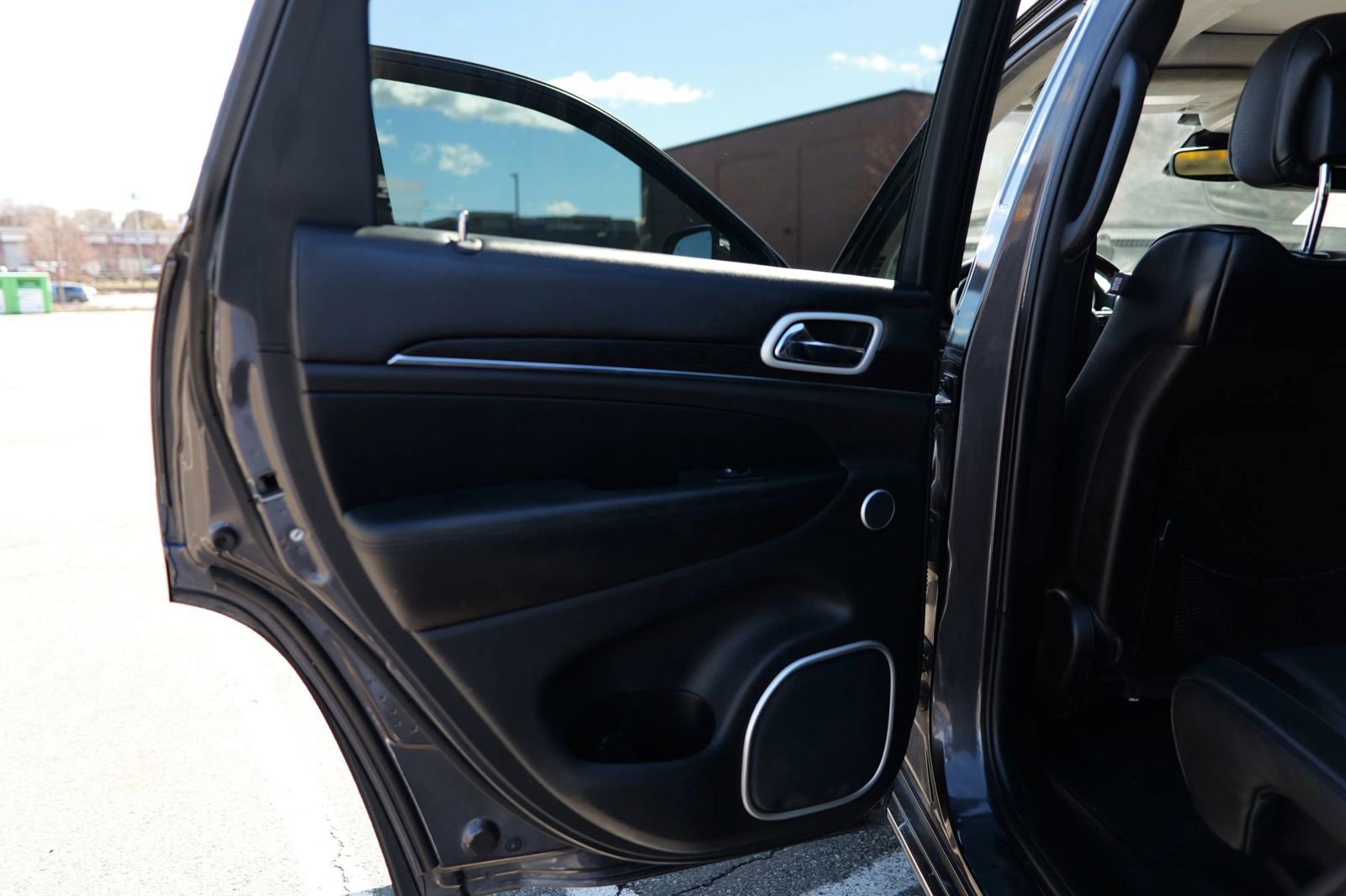 Used 2018 Jeep Grand Cherokee Summit image 27
