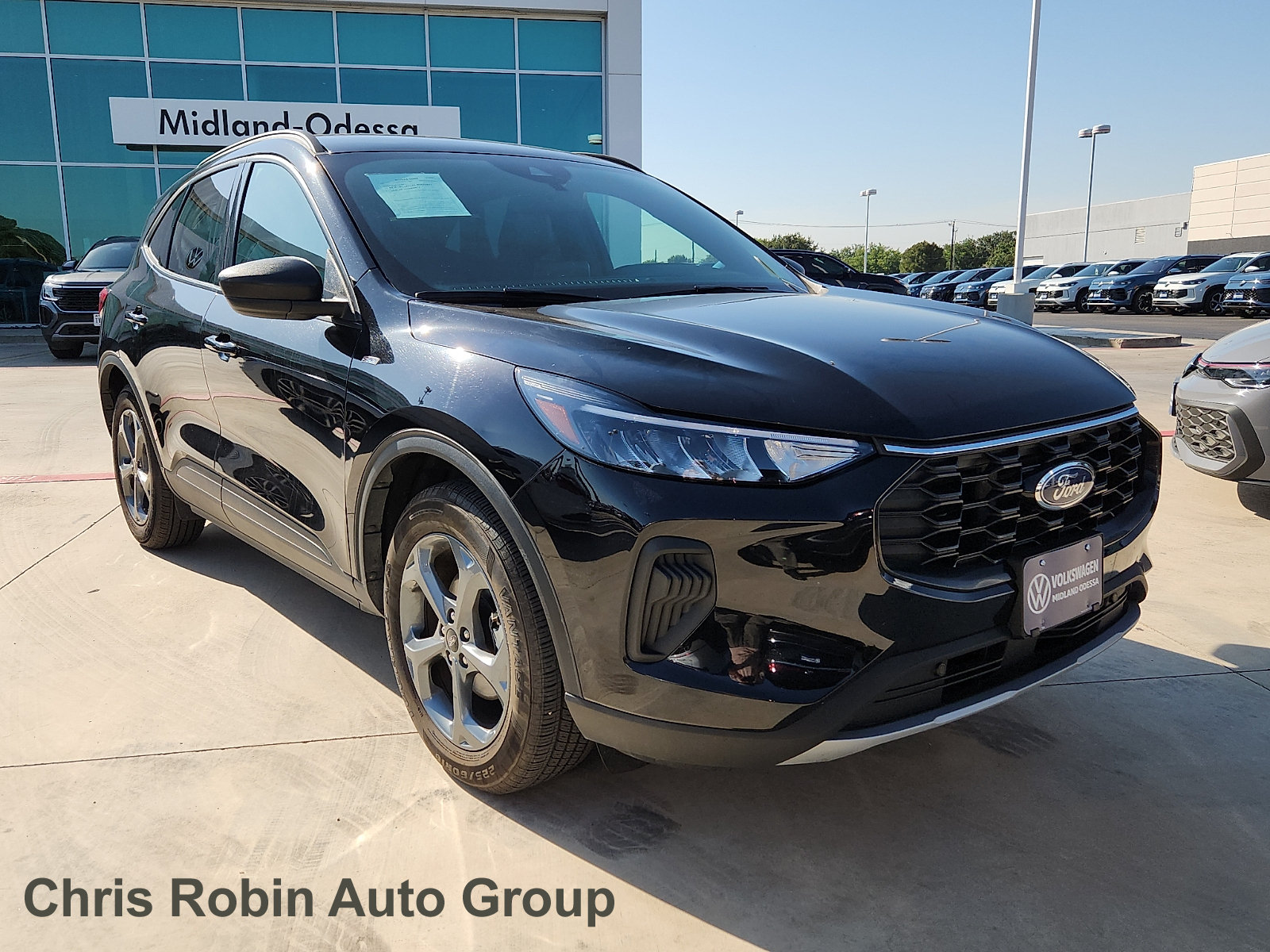 Used 2025 Ford Escape ST-Line FWD image 1