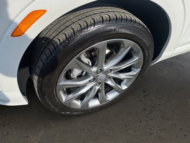 Used 2024 Buick Encore GX Avenir w/ Avenir Technology Package image 9