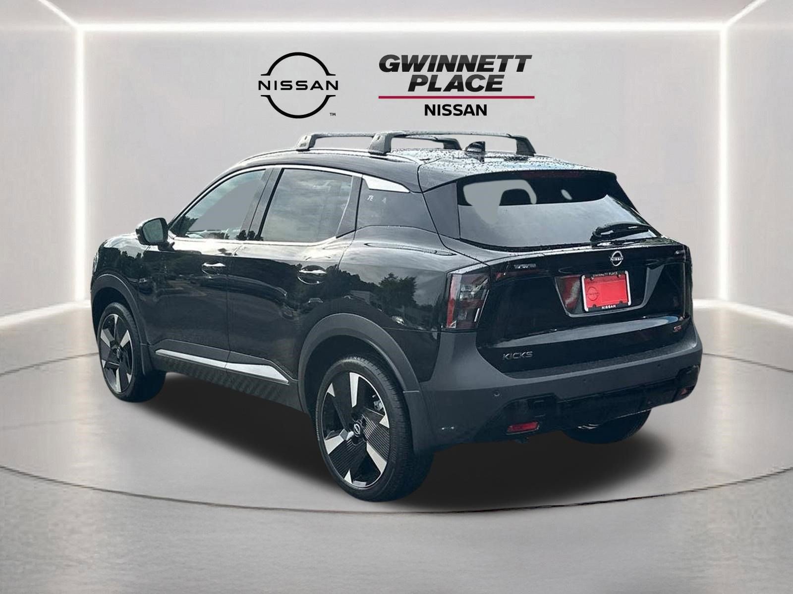 New 2026 Nissan Kicks SR image 7